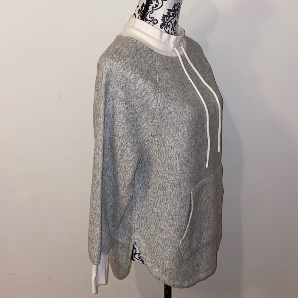Lou & Grey Soft Knit Pullover in Gray & Cream Size XXS Oversized - Picture 6 of 13
